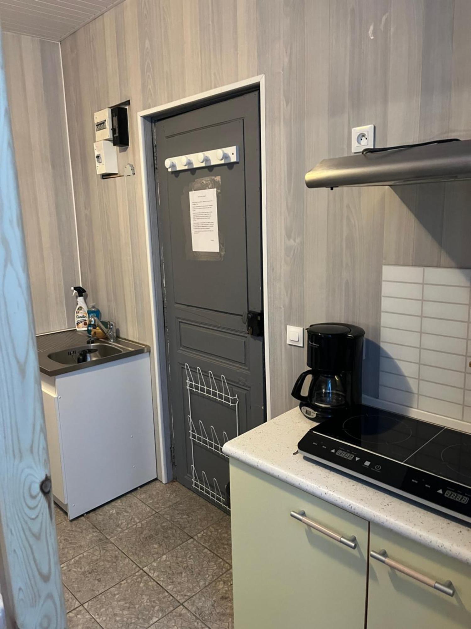 Studette Fonctionnelle Eaux Bonnes Apartamento Exterior foto